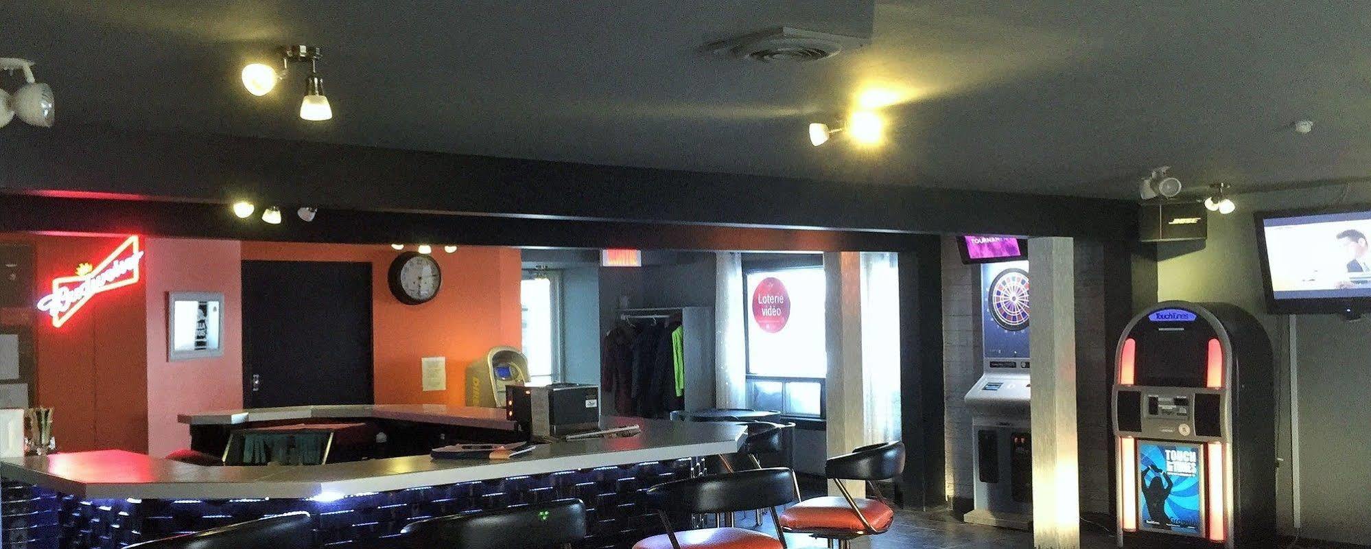 Hotel-Motel La Difference Sainte-Marie Exterior photo